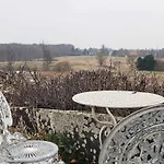 Idyllic Surrounded By Fields Ferienhaus