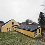 Ferienhaus Idyllic Surrounded By Fields *