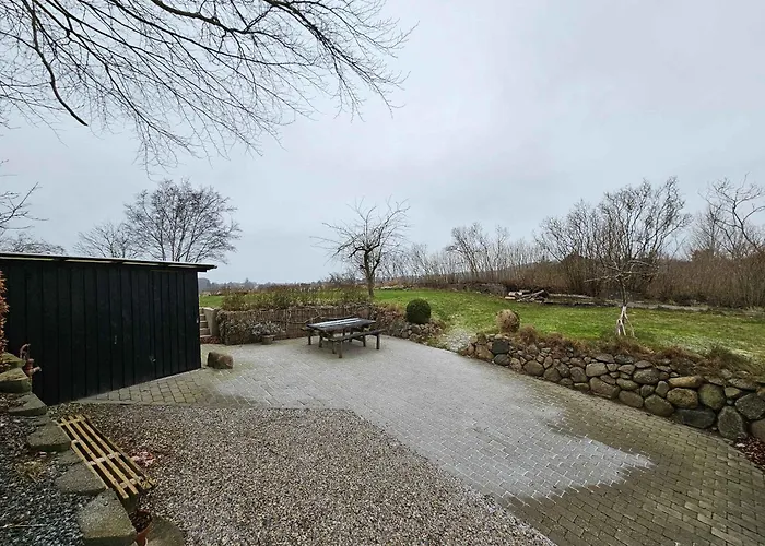 Idyllic Surrounded By Fields Feriehus Tranekær