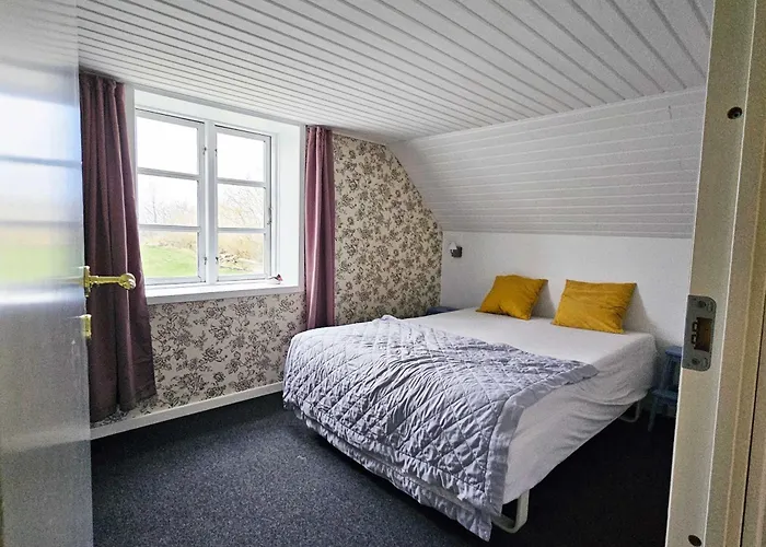 Idyllic Surrounded By Fields Holiday home *