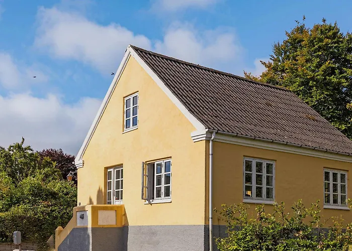 Idyllic Surrounded By Fields Holiday home Tranekaer